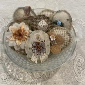 Easter Eggs.Set of 8. Hand Crafted. New.